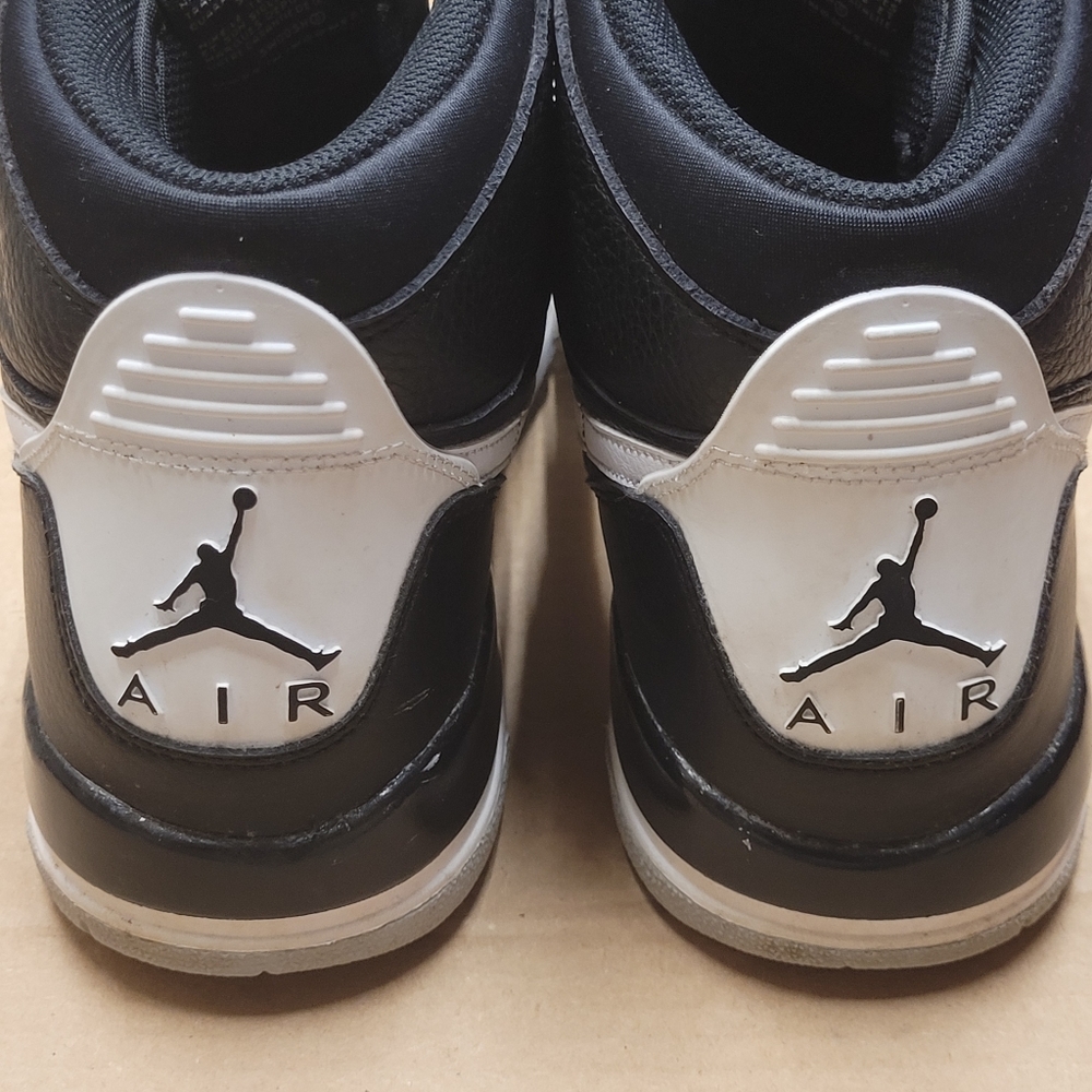 NIKE Air Jordan Legacy 312 AT4040-001 Sz 6 - Picture 7 of 9